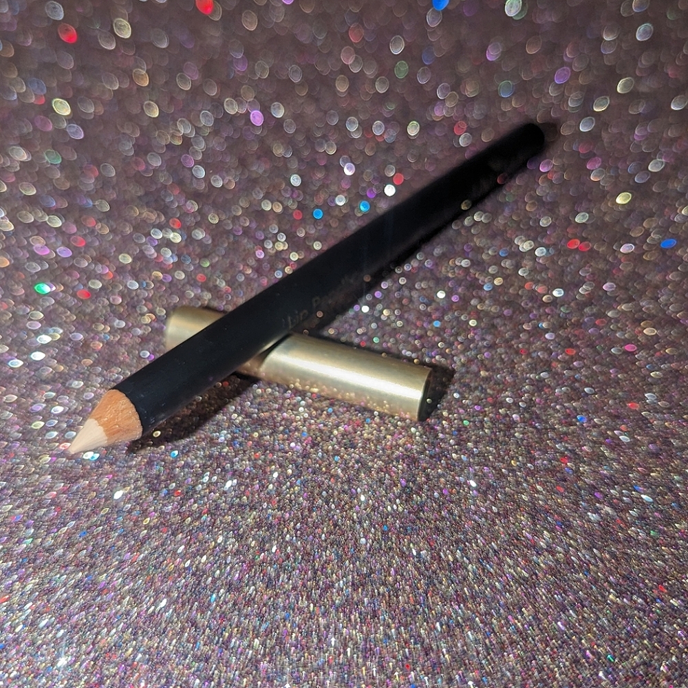 Buff inika Lip Pencil Crayon